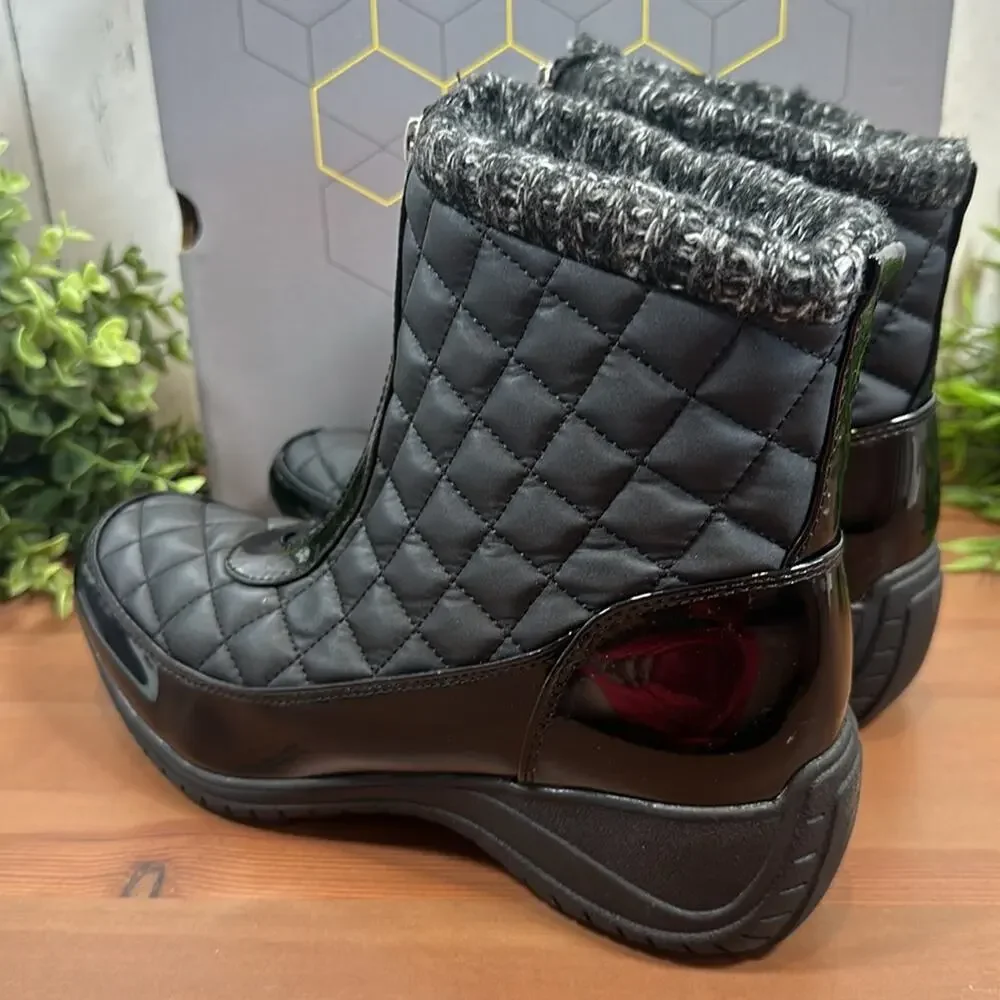 Khombu Megan Wide Width Waterproof‎ Front Zip Winter Boots Size 8.5W